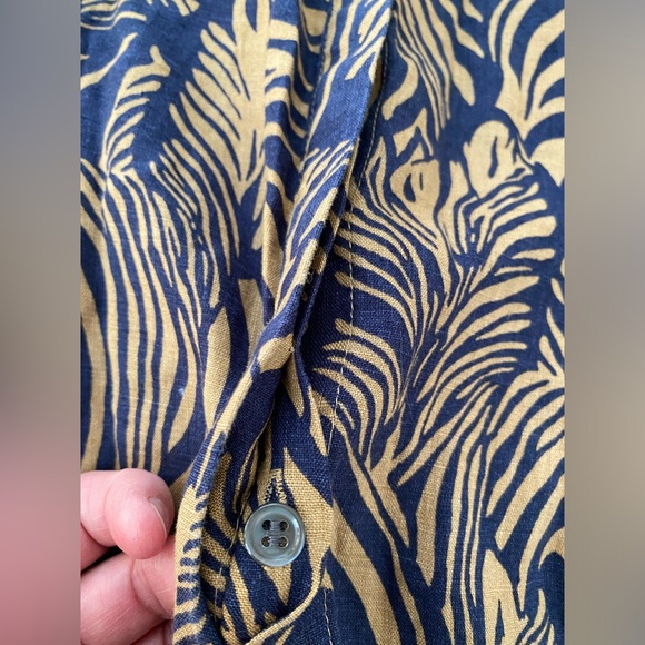 Banana Republic button down linen blouse peasant jungle zebra safari stripes 💙🤎 - Picture 6 of 11